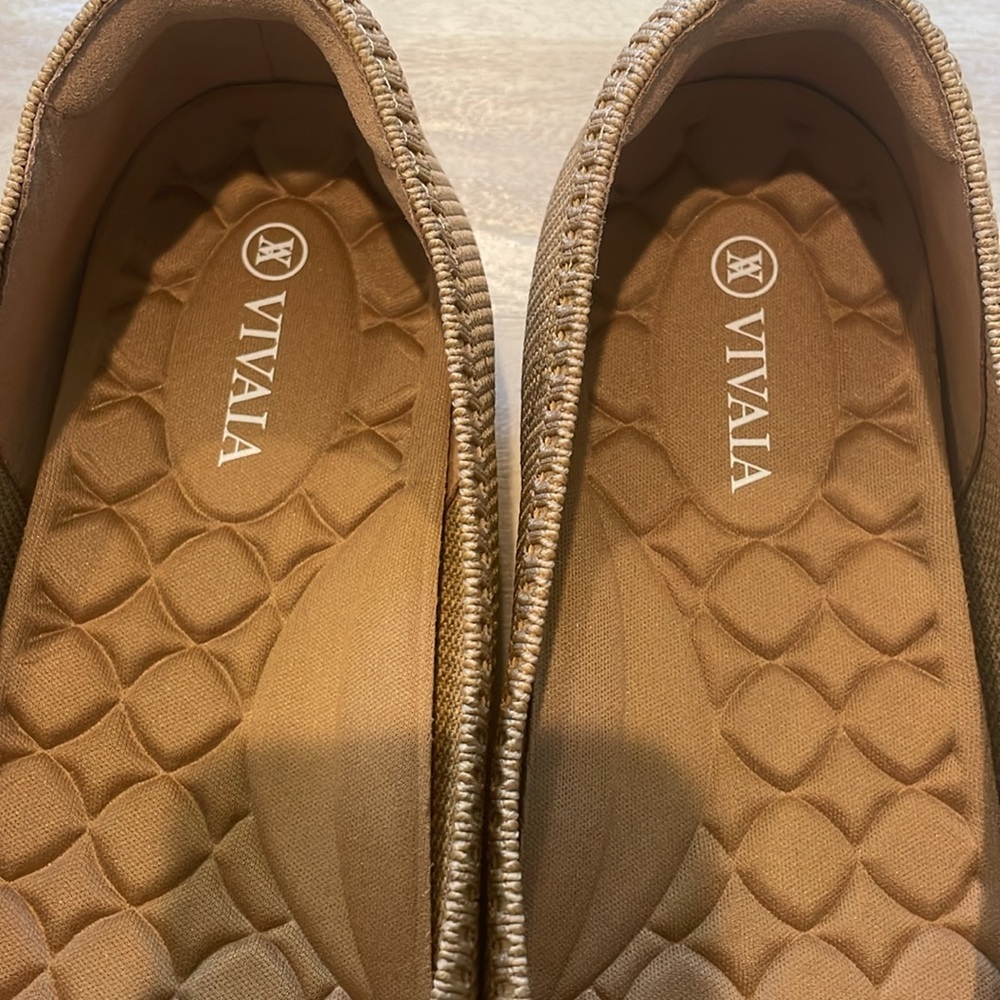 Vivaia Woven Pointed Toe Ballet Flat - Picture 3 of 13